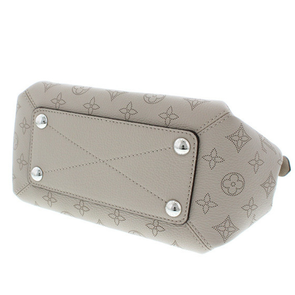 Louis Vuitton Monogram Mahina Babylon Chain BB Shoulder Bag - Picture 4 of 9